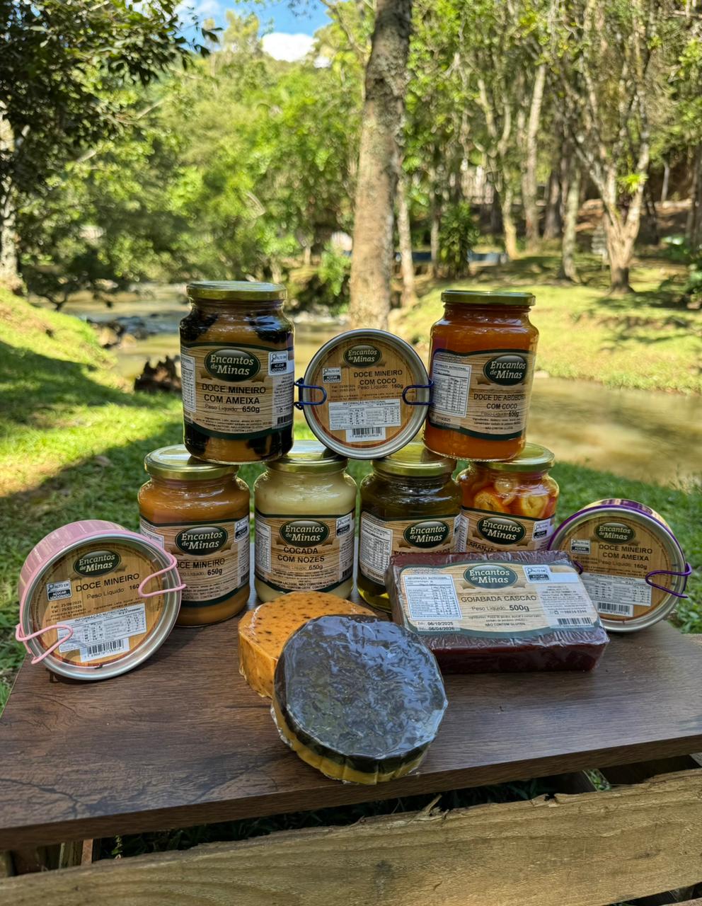 Doces mineiros em potes