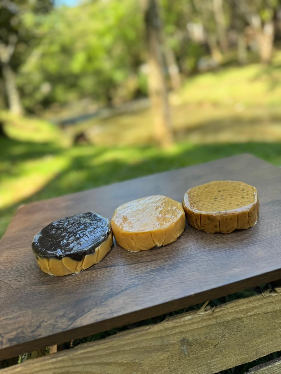 Figo e mamão rolinho em calda